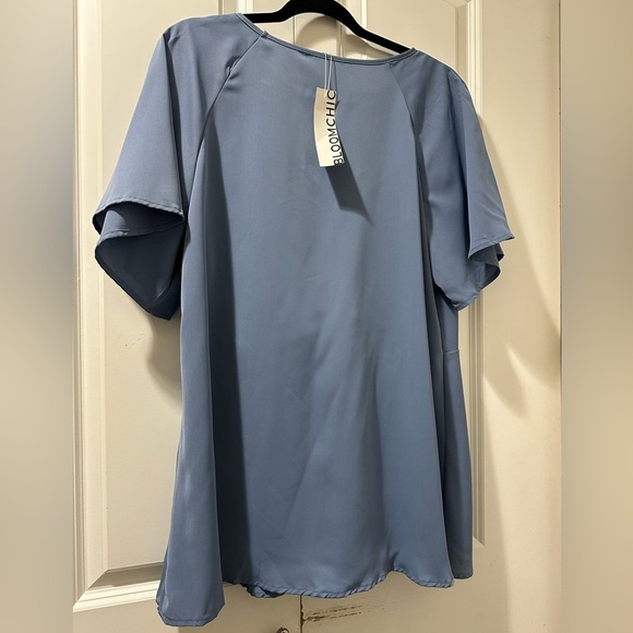 BloomChic Peplum Tops V Neck Keyhole Tie Front Ruffle Short Sleeve Tunic Blouse - Picture 3 of 5